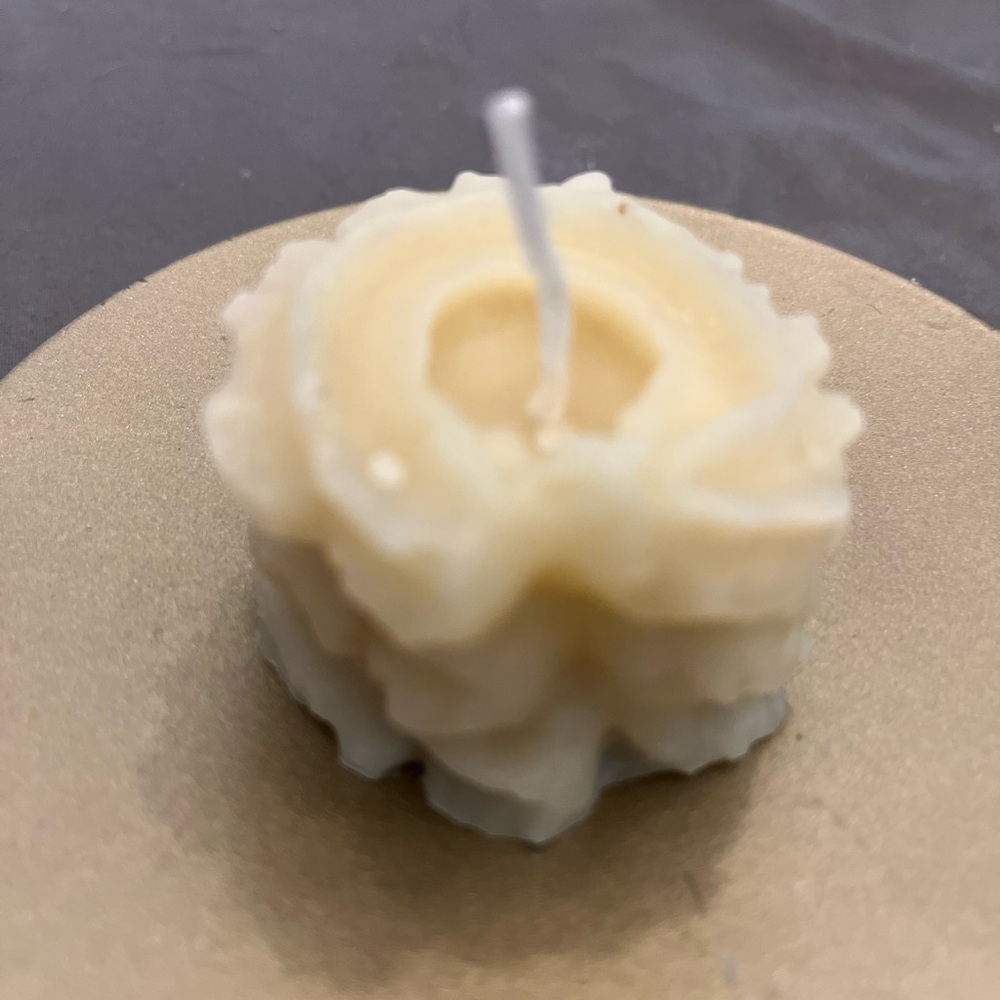 Cream cookie Candle